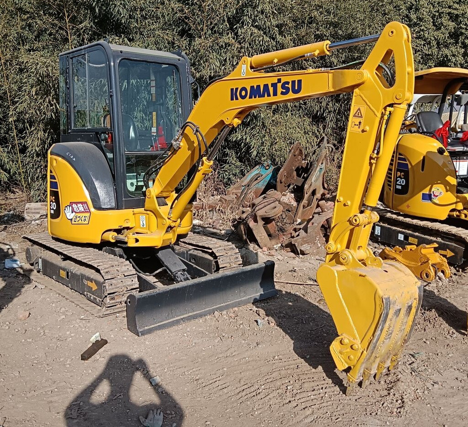 Komatsu PC30MR - Minigrävmaskin: bild 2 Komatsu PC30MR - Minigrävmaskin: bild 2