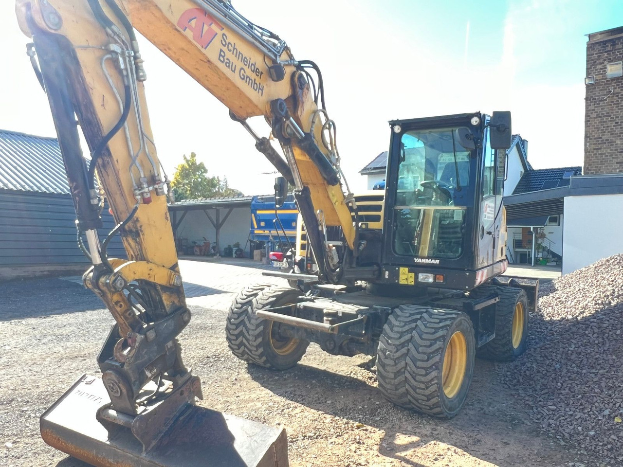 Grävmaskin på däck Yanmar B95 W 3x Löffel u. Hammer: bild 1