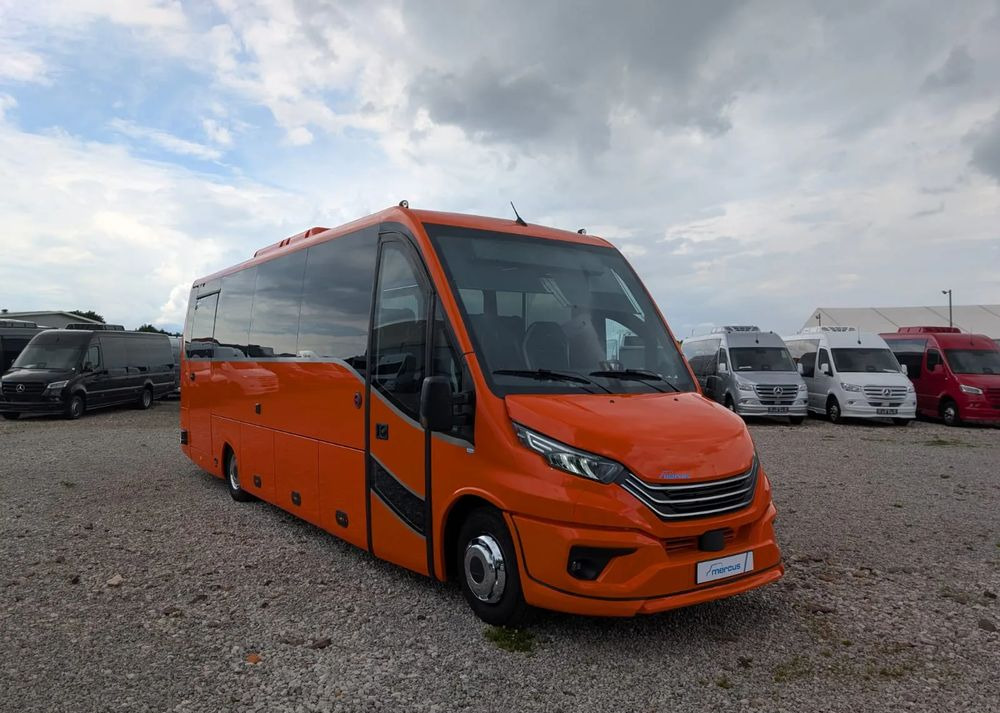 Iveco Daily - Buss: bild 2 Iveco Daily - Buss: bild 2