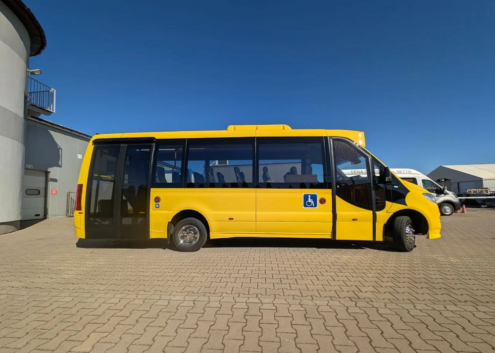 Mercedes-Benz Sprinter 517 City - Stadsbuss: bild 3 Mercedes-Benz Sprinter 517 City - Stadsbuss: bild 3
