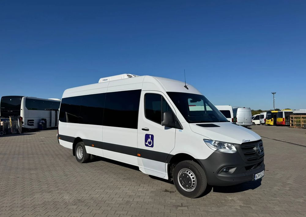 Mercedes-Benz Sprinter 517 - Minibuss, Persontransport: bild 2 Mercedes-Benz Sprinter 517 - Minibuss, Persontransport: bild 2