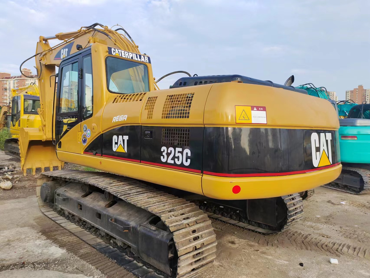 CATERPILLAR 325C - Bandgrävare: bild 2 CATERPILLAR 325C - Bandgrävare: bild 2