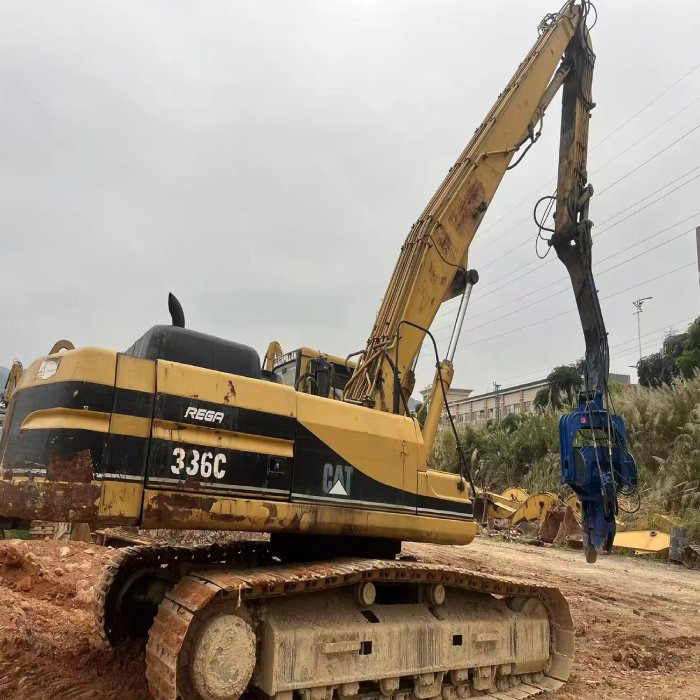 CATERPILLAR 330BL - Bandgrävare: bild 1 CATERPILLAR 330BL - Bandgrävare: bild 1