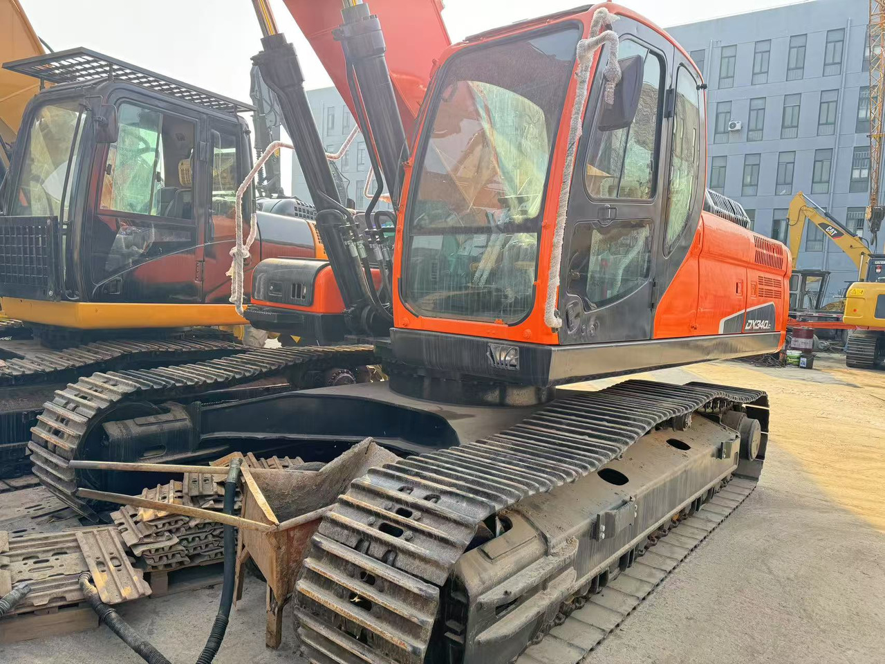 DOOSAN DX340LC - Bandgrävare: bild 4 DOOSAN DX340LC - Bandgrävare: bild 4