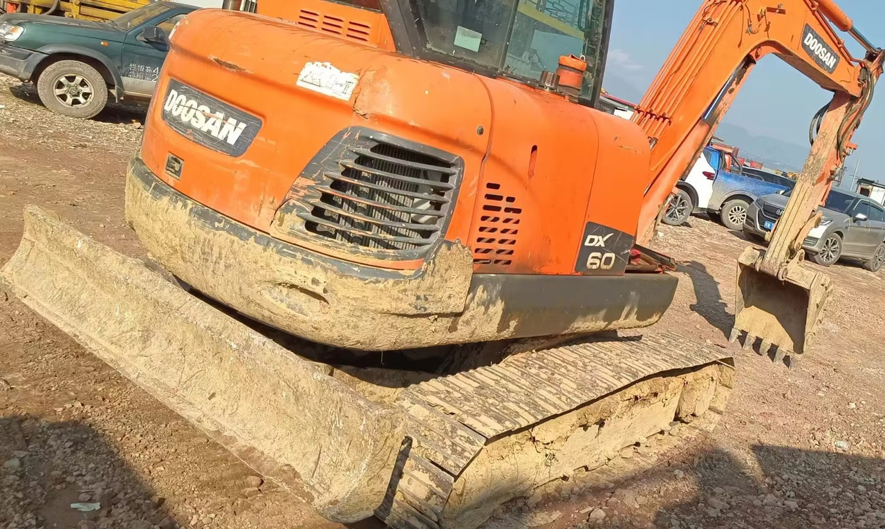 DOOSAN dx60 - Minigrävmaskin: bild 3 DOOSAN dx60 - Minigrävmaskin: bild 3