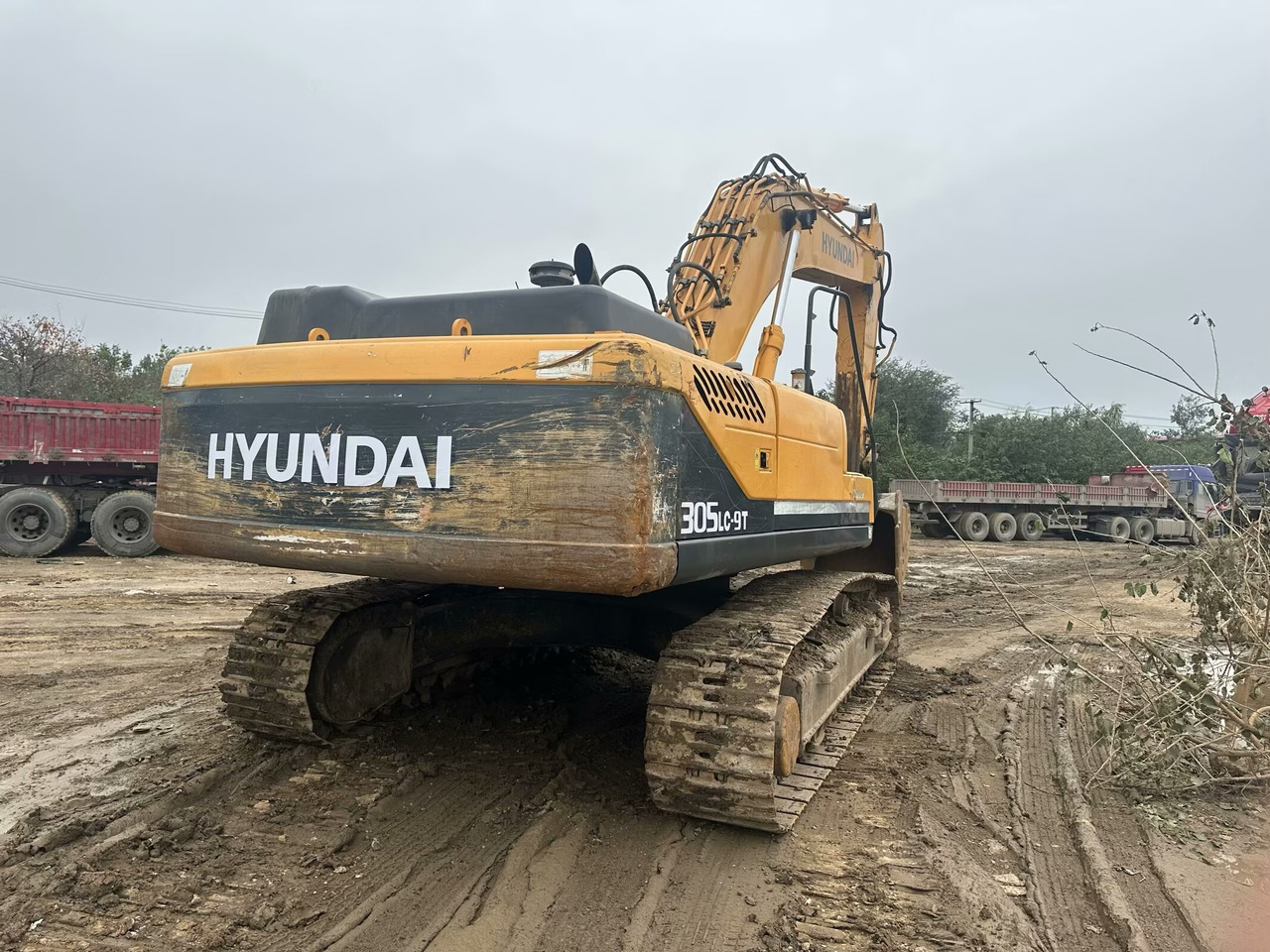 HYUNDAI R305LC-9T - Bandgrävare: bild 2 HYUNDAI R305LC-9T - Bandgrävare: bild 2