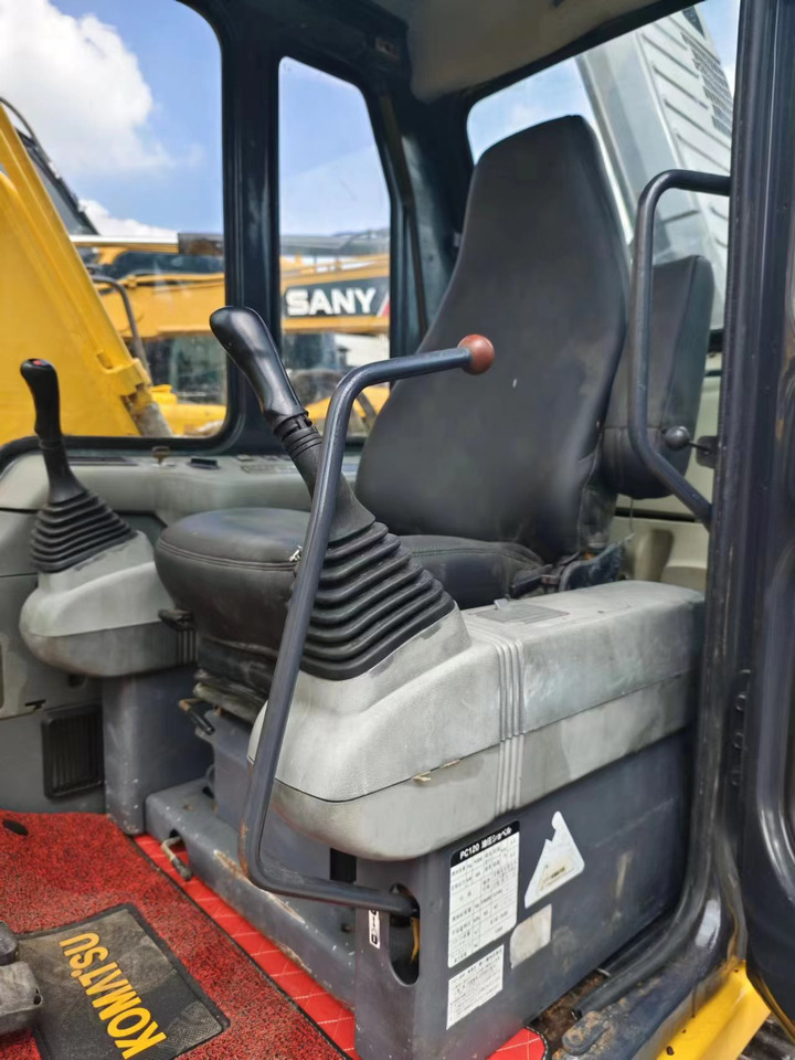 KOMATSU PC120-6 - Bandgrävare: bild 4 KOMATSU PC120-6 - Bandgrävare: bild 4