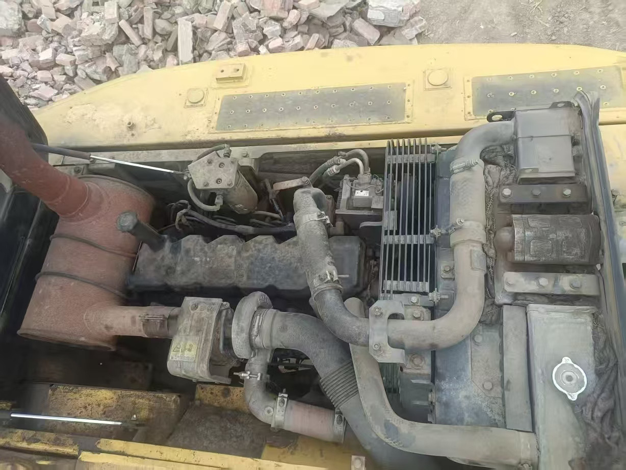 KOMATSU PC200-8N1 - Bandgrävare: bild 5 KOMATSU PC200-8N1 - Bandgrävare: bild 5