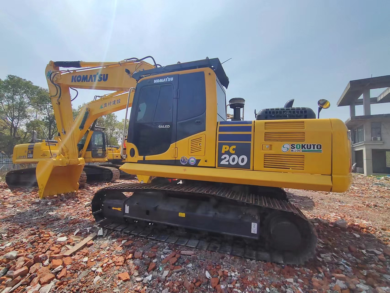 KOMATSU PC200-8N1 - Bandgrävare: bild 1 KOMATSU PC200-8N1 - Bandgrävare: bild 1