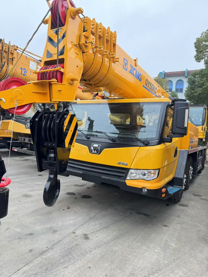 XCMG QY50KC QY50 CHINA TRUCK CRANE 50TONS - Mobilkran: bild 1 XCMG QY50KC QY50 CHINA TRUCK CRANE 50TONS - Mobilkran: bild 1