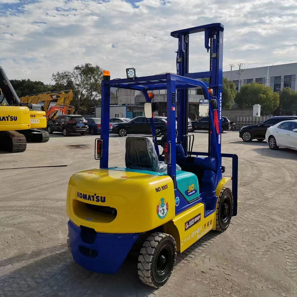 Komastu 3ton - Dieseltruck: bild 4 Komastu 3ton - Dieseltruck: bild 4