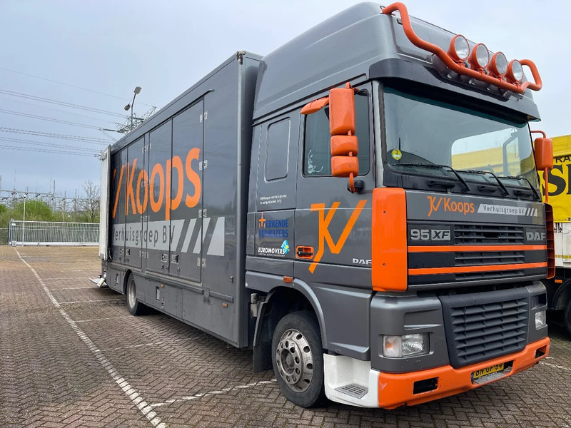 DAF XF 95.380 BOX TRUCK. Netherland Truck - Lastbil med skåp: bild 4 DAF XF 95.380 BOX TRUCK. Netherland Truck - Lastbil med skåp: bild 4