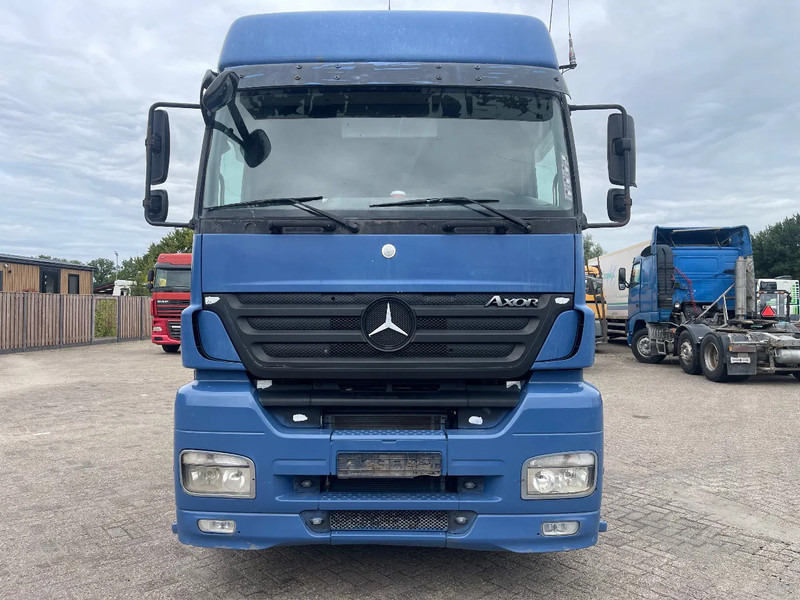 Mercedes-Benz Axor 1840 Tractor unit - Dragbil: bild 2 Mercedes-Benz Axor 1840 Tractor unit - Dragbil: bild 2