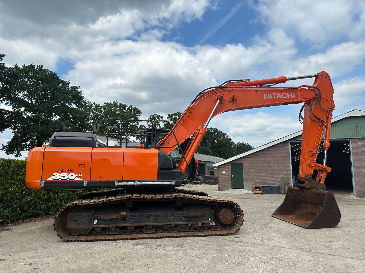 Hitachi ZX350LC-6 - Bandgrävare: bild 5 Hitachi ZX350LC-6 - Bandgrävare: bild 5