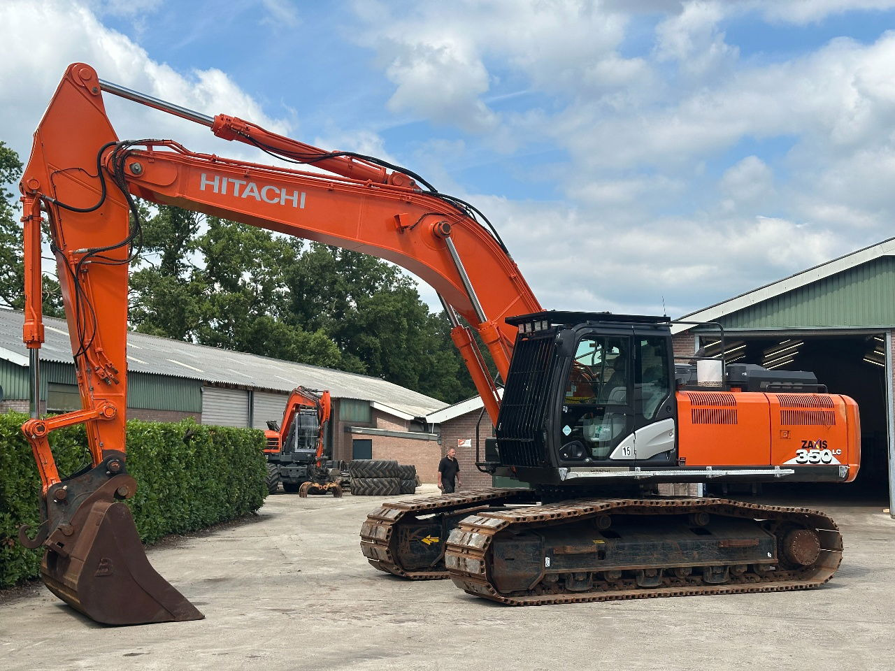 Hitachi ZX350LC-6 - Bandgrävare: bild 1 Hitachi ZX350LC-6 - Bandgrävare: bild 1