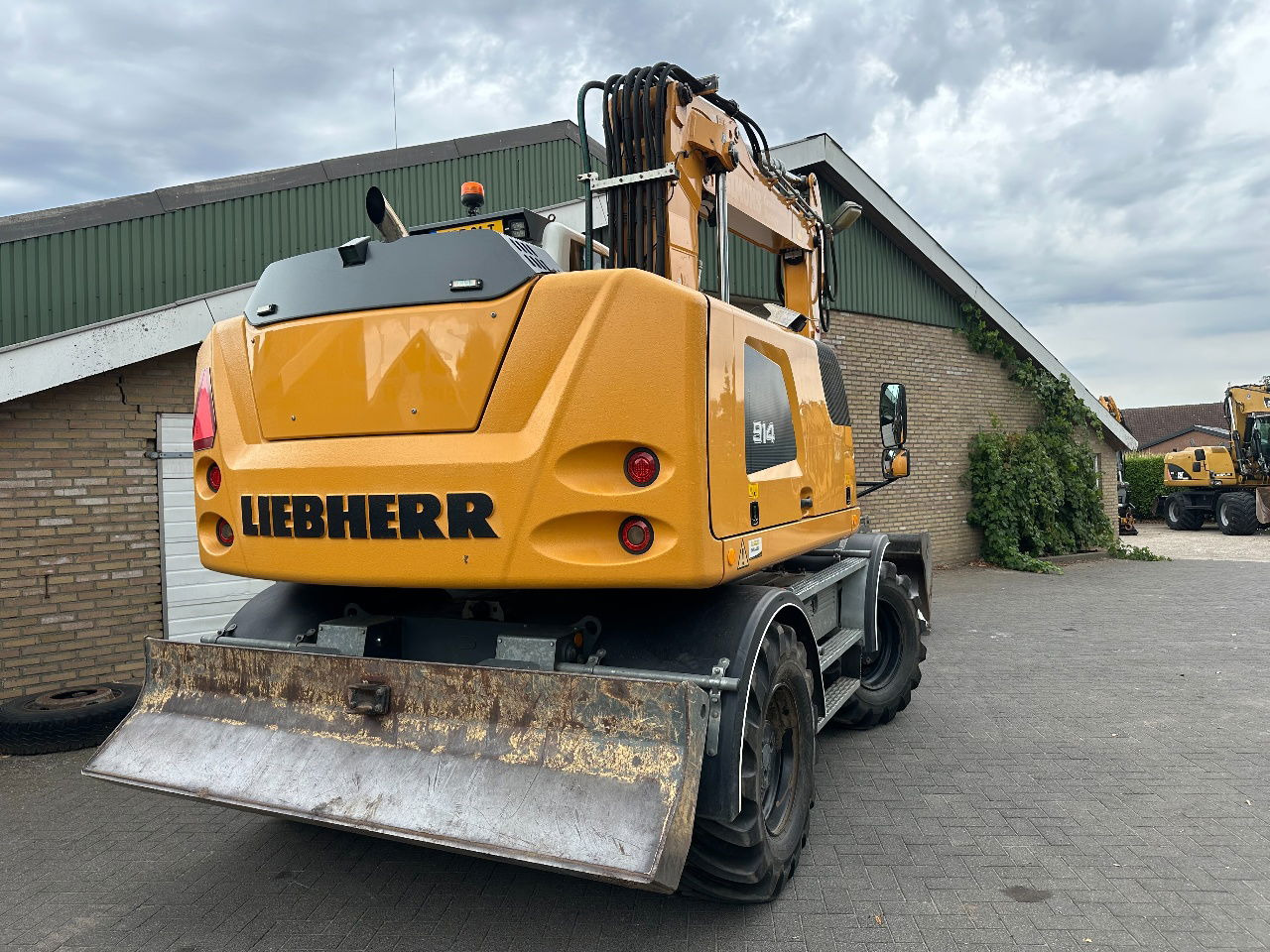 Liebherr A914 - Grävmaskin på däck: bild 5 Liebherr A914 - Grävmaskin på däck: bild 5