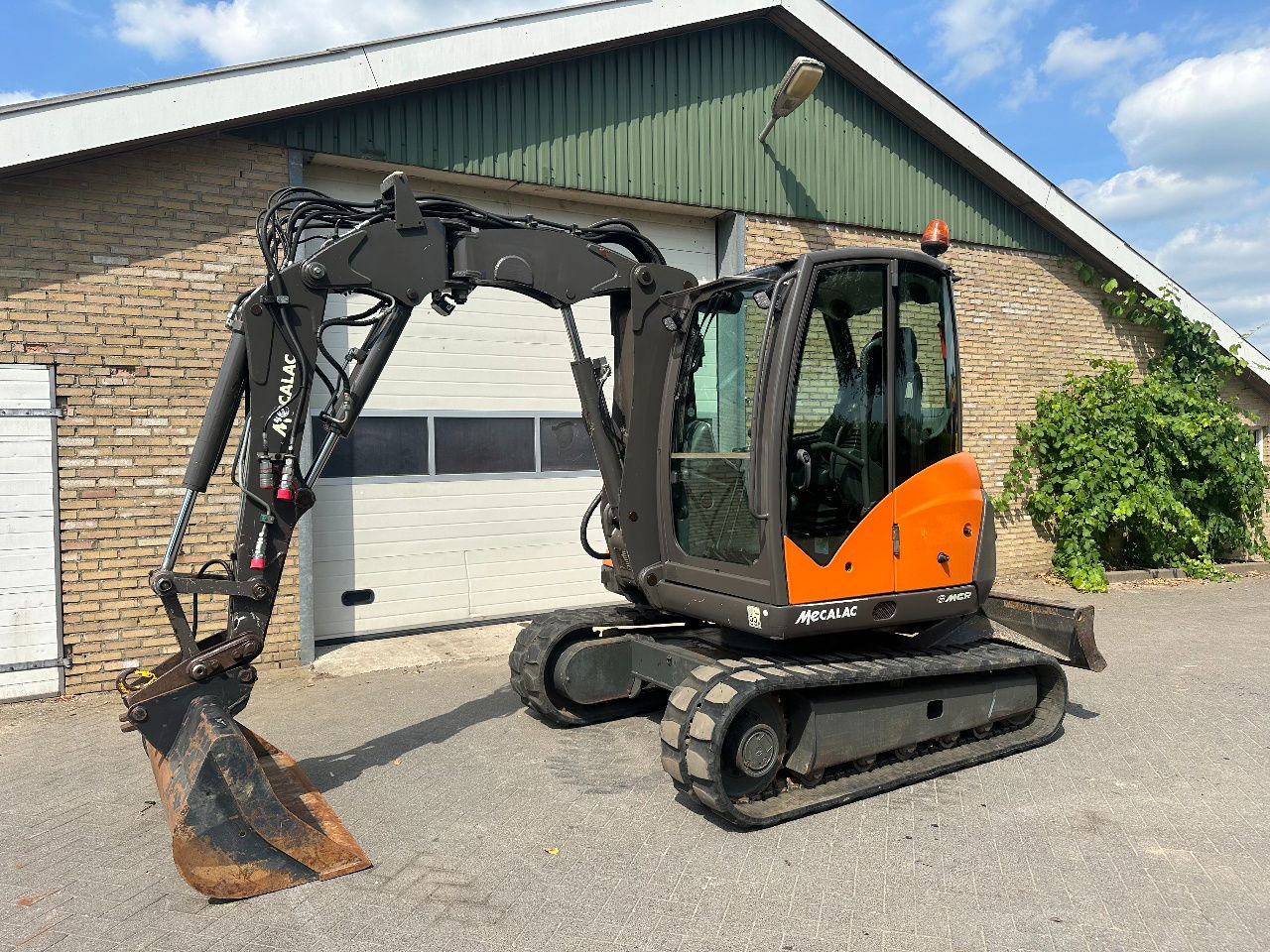 Mecalac 6MCR - Minigrävmaskin: bild 3 Mecalac 6MCR - Minigrävmaskin: bild 3