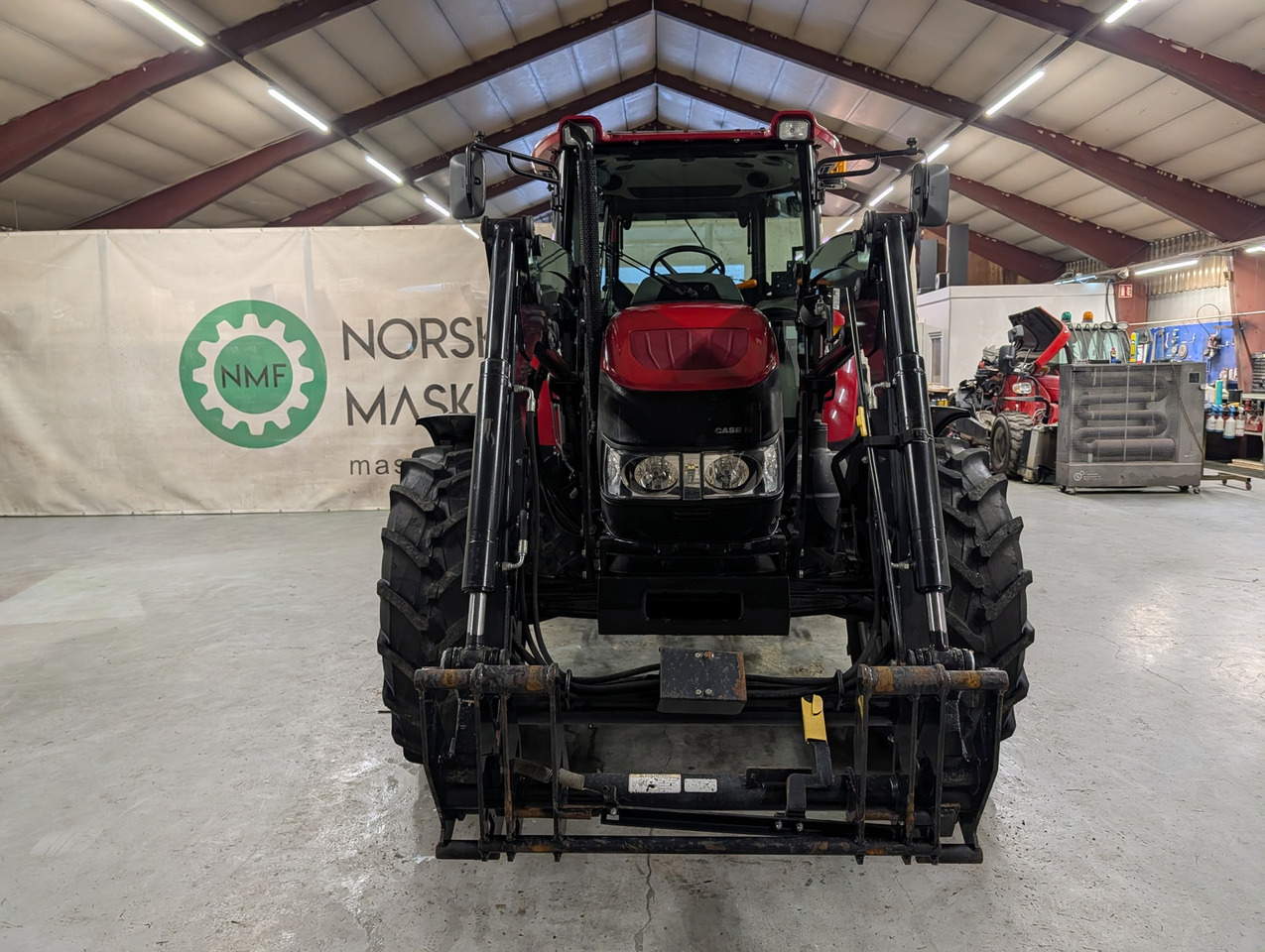 Traktor CASE IH Farmall 85A: bild 7