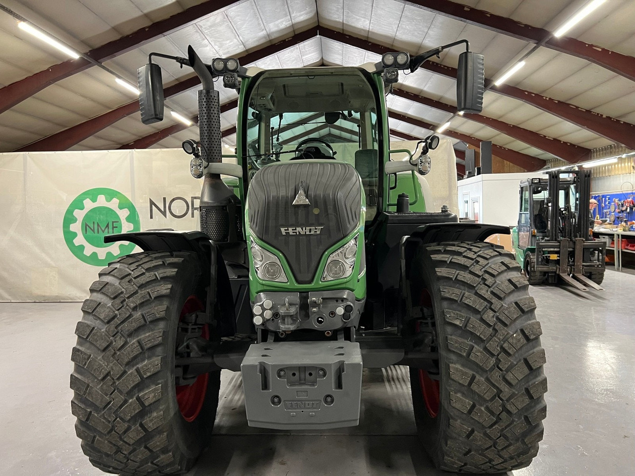 Fendt 724 Vario #TAR INNBYTTE# KAN LEVERES MED ANDRE DEKK# - Traktor: bild 4 Fendt 724 Vario #TAR INNBYTTE# KAN LEVERES MED ANDRE DEKK# - Traktor: bild 4