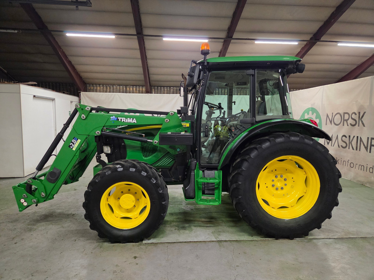 John Deere 5100R #Tar innbytte - Traktor: bild 2 John Deere 5100R #Tar innbytte - Traktor: bild 2