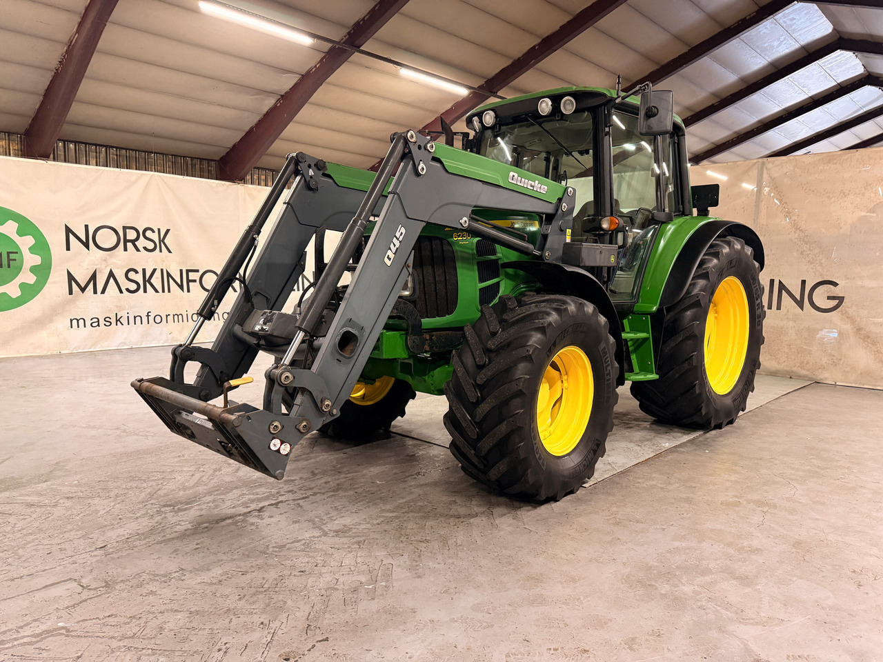 John Deere 6230 Premium - Traktor: bild 1 John Deere 6230 Premium - Traktor: bild 1