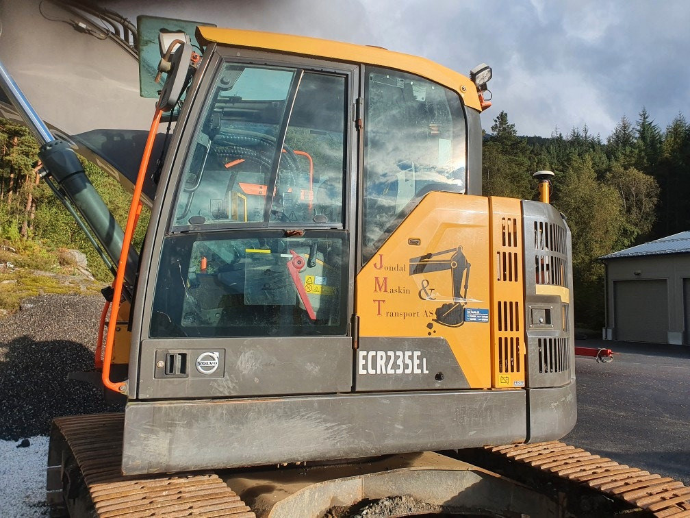 Volvo ECR235EL - Bandgrävare: bild 4 Volvo ECR235EL - Bandgrävare: bild 4