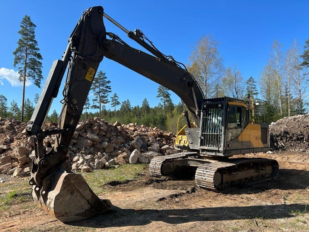 Volvo EC 220 EL - Bandgrävare: bild 1 Volvo EC 220 EL - Bandgrävare: bild 1