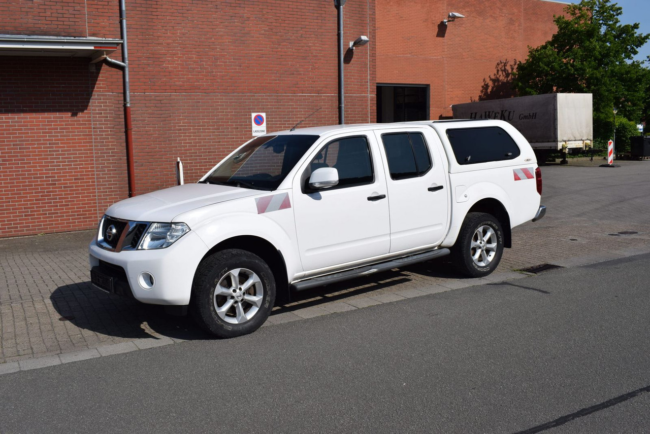 Nissan Navara Double Cab SE 4x4 Automatik Hardtop AHK - SUV: bild 1 Nissan Navara Double Cab SE 4x4 Automatik Hardtop AHK - SUV: bild 1