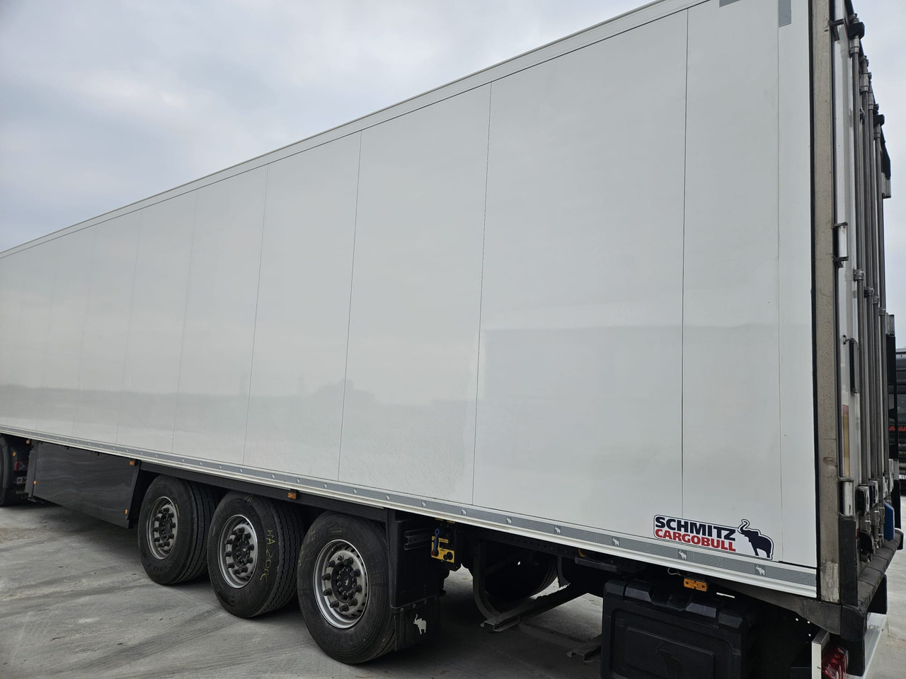 SCHMITZ SKO - Kyl/ Frys semitrailer: bild 1 SCHMITZ SKO - Kyl/ Frys semitrailer: bild 1