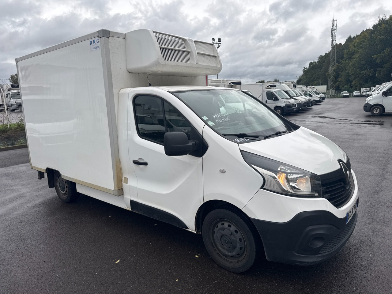 RENAULT TRAFIC KONTENER CHŁODNIA MROŹNIA NR 840 - Kylbil: bild 1 RENAULT TRAFIC KONTENER CHŁODNIA MROŹNIA NR 840 - Kylbil: bild 1