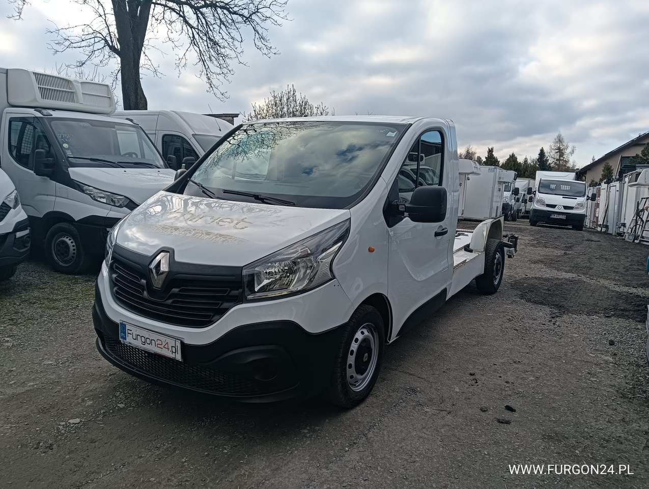 RENAULT TRAFIC PLATFORMA DO ZABUDOWY NR 625 - Transportbil med tippflak: bild 1 RENAULT TRAFIC PLATFORMA DO ZABUDOWY NR 625 - Transportbil med tippflak: bild 1