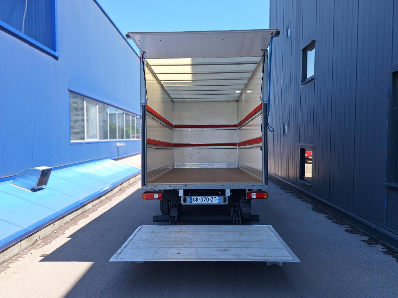 IVECO Daily 35 C 16 - Volymskåp: bild 3 IVECO Daily 35 C 16 - Volymskåp: bild 3