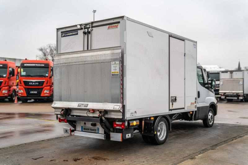 Iveco DAILY 35.180 +CARRIER + DHOLLANDIA - Kylbil: bild 4 Iveco DAILY 35.180 +CARRIER + DHOLLANDIA - Kylbil: bild 4