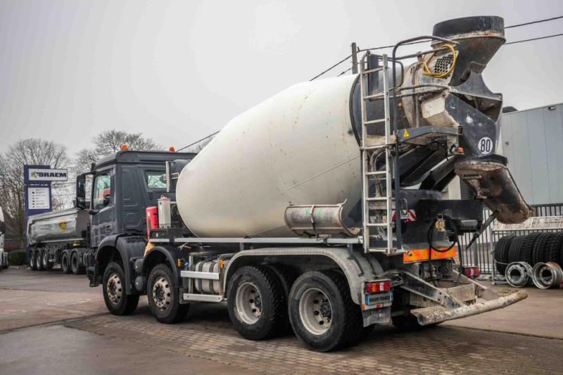 Mercedes AROCS 3236 BB+LIEBHERR 9M3 - Betongbil: bild 4 Mercedes AROCS 3236 BB+LIEBHERR 9M3 - Betongbil: bild 4
