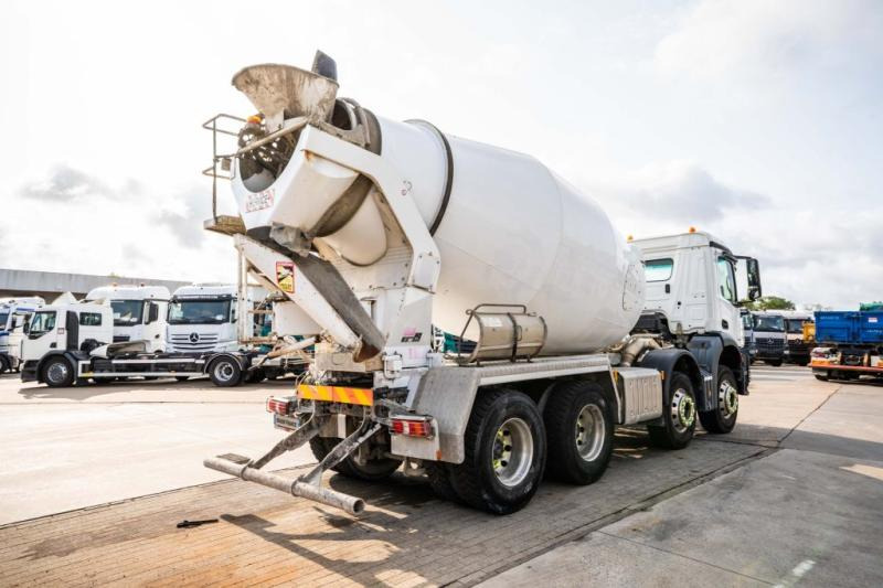 Mercedes AROCS 3240 BB+STETTER 9m3 - Betongbil: bild 4 Mercedes AROCS 3240 BB+STETTER 9m3 - Betongbil: bild 4