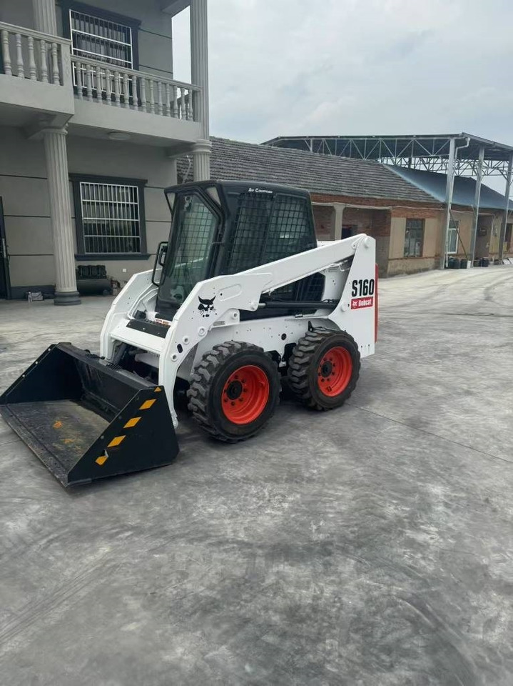 Bobcat S 160 - Kompaktlastare/ Slirstyrda lastare: bild 4 Bobcat S 160 - Kompaktlastare/ Slirstyrda lastare: bild 4