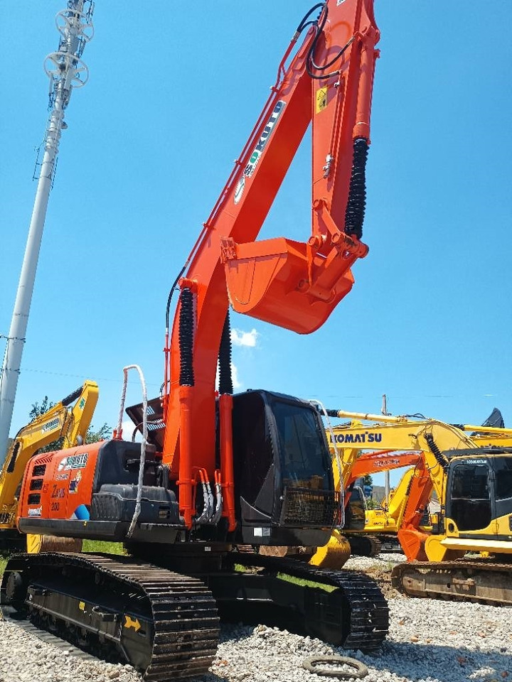 Leasa Hitachi ZX 200  Hitachi ZX 200: bild 6