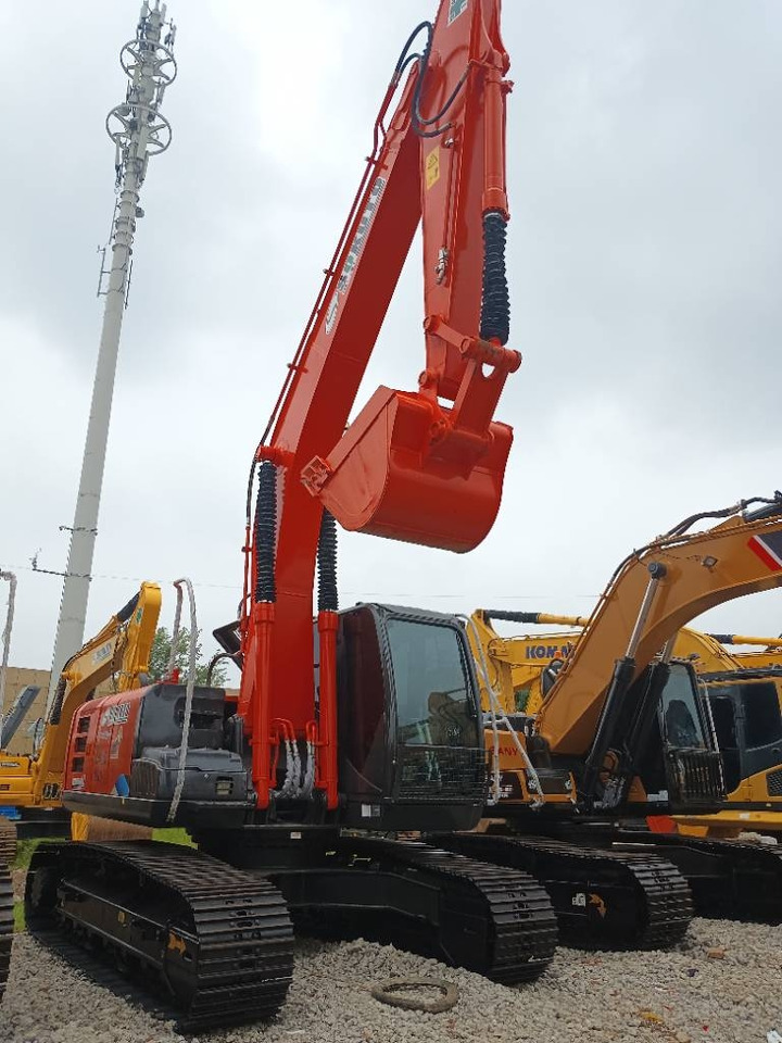 Hitachi ZX 200 - Bandgrävare: bild 1 Hitachi ZX 200 - Bandgrävare: bild 1