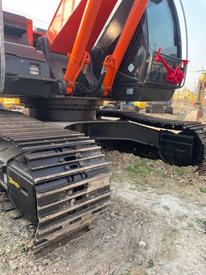Hitachi ZX 210 - Bandgrävare: bild 5 Hitachi ZX 210 - Bandgrävare: bild 5