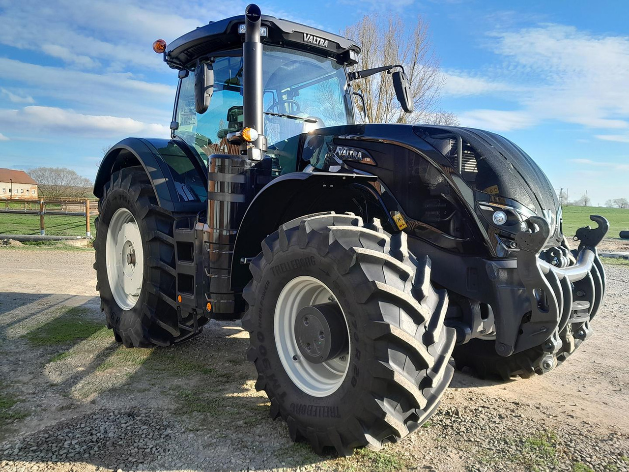 Valtra S, 394, MR 19 - Traktor: bild 1 Valtra S, 394, MR 19 - Traktor: bild 1