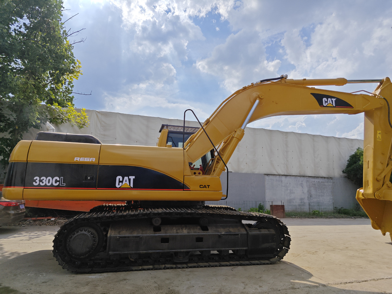 CATERPILLAR 330C - Bandgrävare: bild 1 CATERPILLAR 330C - Bandgrävare: bild 1