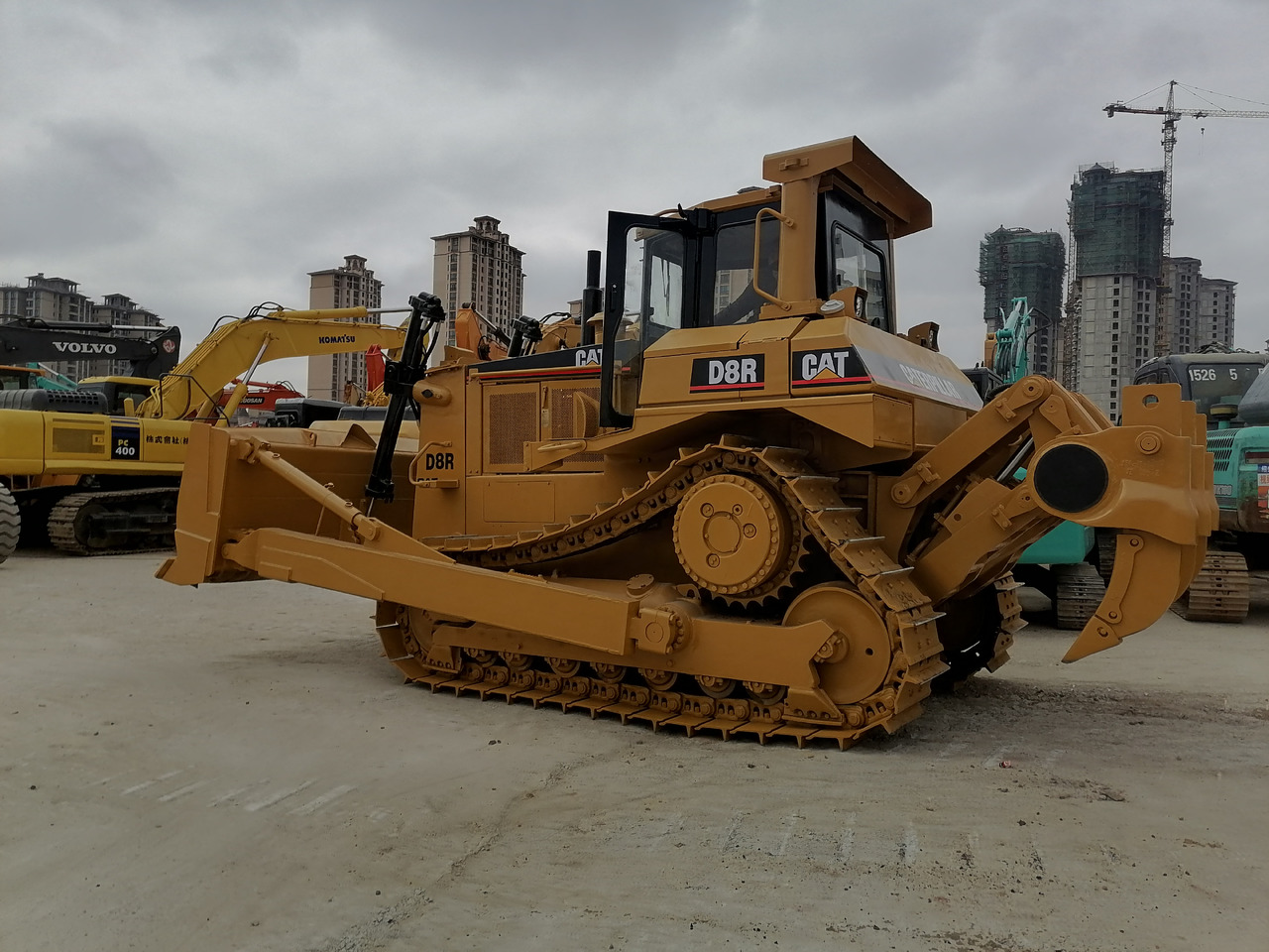 CATERPILLAR D8R - Bulldozer: bild 1 CATERPILLAR D8R - Bulldozer: bild 1