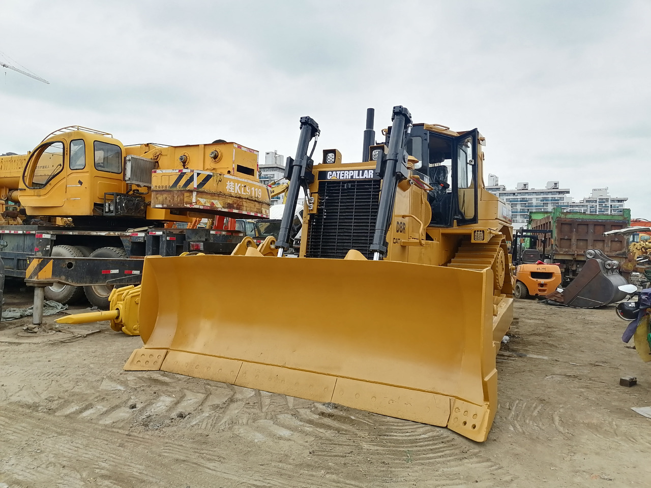 CATERPILLAR D8R - Bulldozer: bild 2 CATERPILLAR D8R - Bulldozer: bild 2