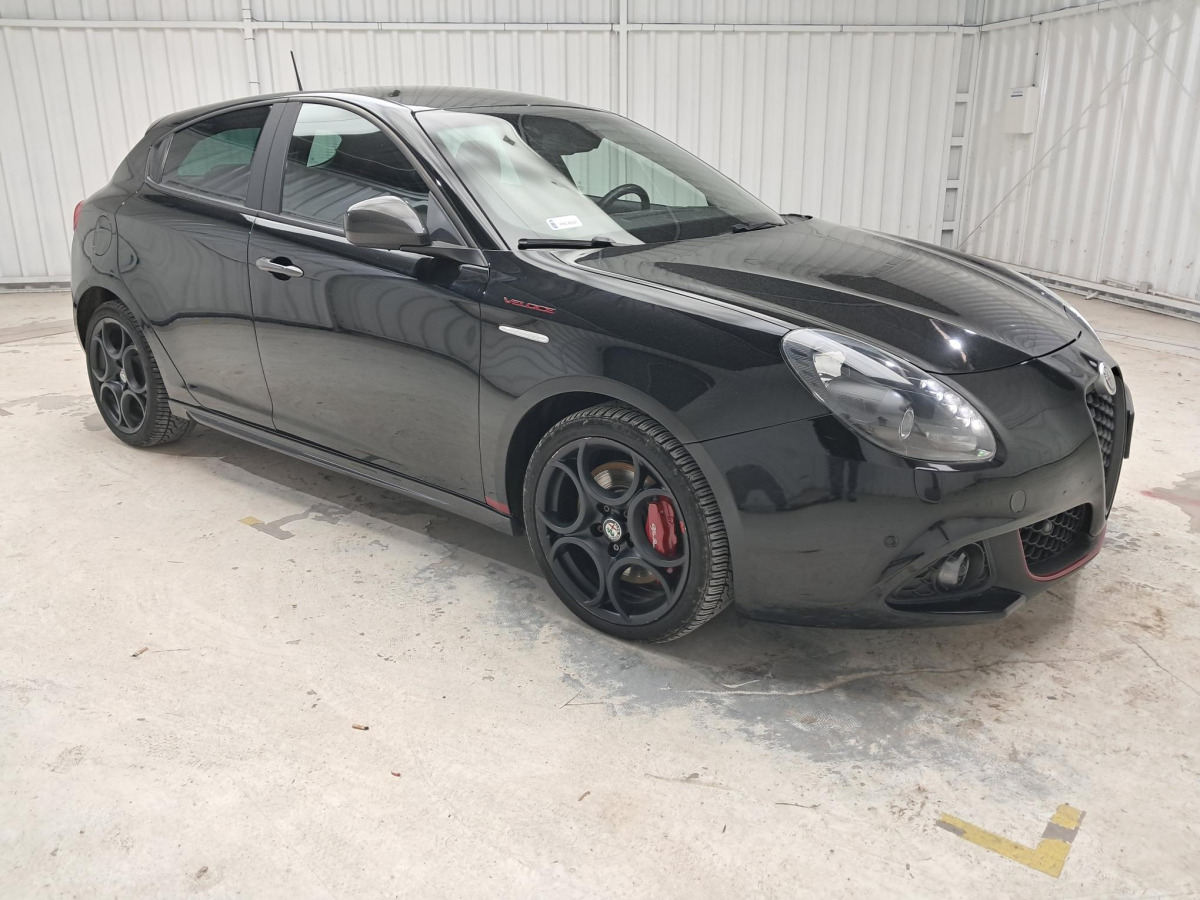 ALFA ROMEO ALFA GIULIETTA HATCHBACK - Personbil: bild 1 ALFA ROMEO ALFA GIULIETTA HATCHBACK - Personbil: bild 1