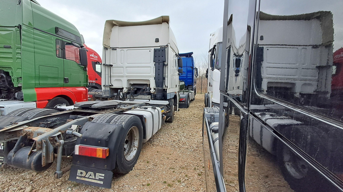 DAF FT XF105.460 CIĄGNIK SIODŁOWY - Dragbil: bild 4 DAF FT XF105.460 CIĄGNIK SIODŁOWY - Dragbil: bild 4