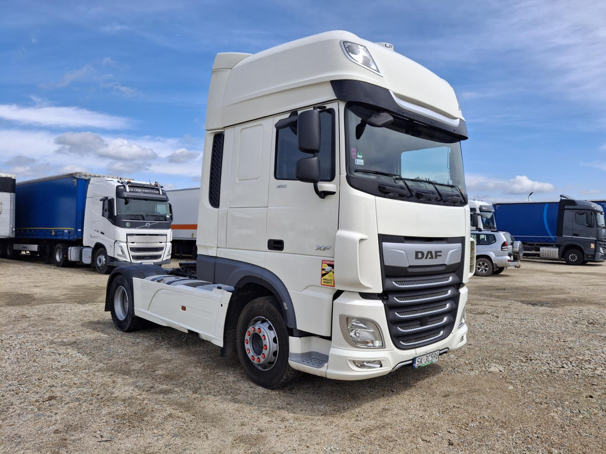 DAF XF 450 FT CIĄGNIK SIODŁOWY - Dragbil: bild 1 DAF XF 450 FT CIĄGNIK SIODŁOWY - Dragbil: bild 1