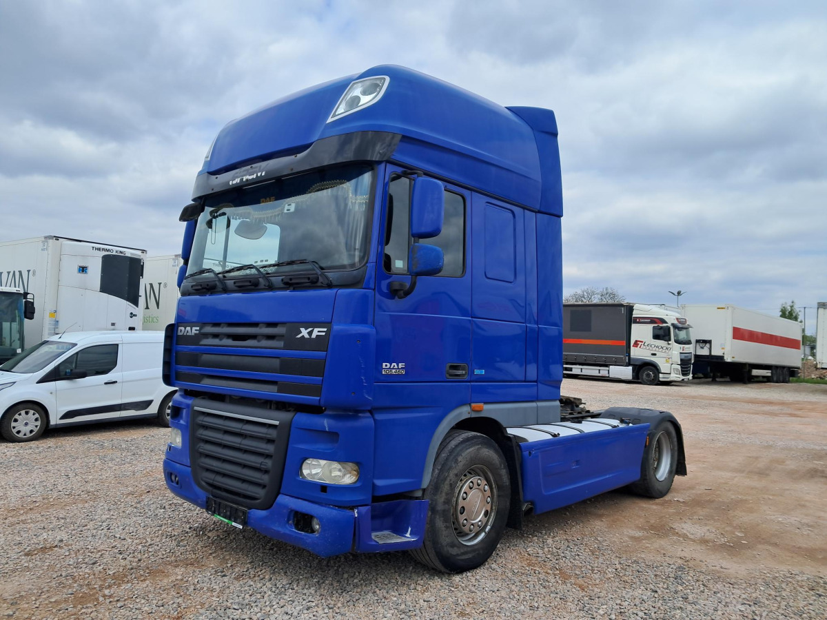DAF XF CIĄGNIK SIODŁOWY - Dragbil: bild 3 DAF XF CIĄGNIK SIODŁOWY - Dragbil: bild 3
