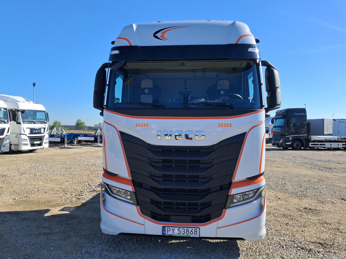 IVECO AS440ST/FP LT LNG CIĄGNIK SIODŁOWY - Dragbil: bild 2 IVECO AS440ST/FP LT LNG CIĄGNIK SIODŁOWY - Dragbil: bild 2