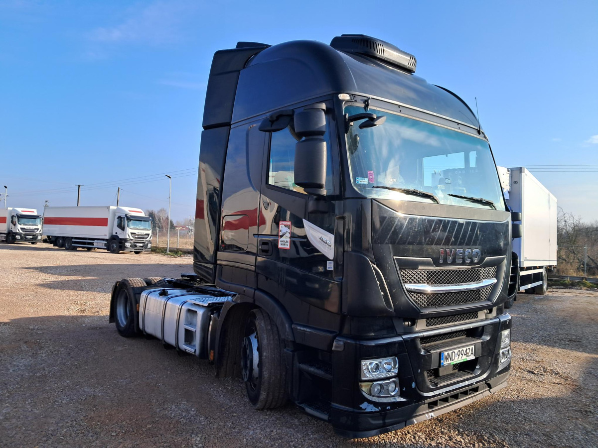 IVECO AS440T/ FP LT CIĄGNIK SIODŁOWY - Dragbil: bild 1 IVECO AS440T/ FP LT CIĄGNIK SIODŁOWY - Dragbil: bild 1