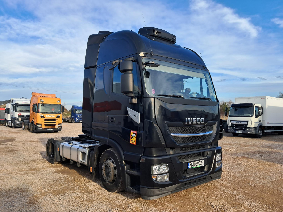 IVECO AS440T/ FP LT CIĄGNIK SIODŁOWY - Dragbil: bild 1 IVECO AS440T/ FP LT CIĄGNIK SIODŁOWY - Dragbil: bild 1